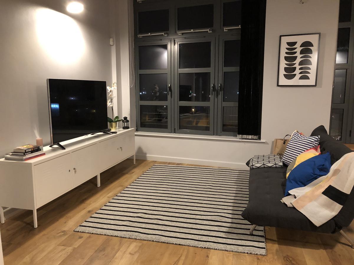 4B Loft Penthouse Industrial Decor With Canal & City Views Coventry Kültér fotó