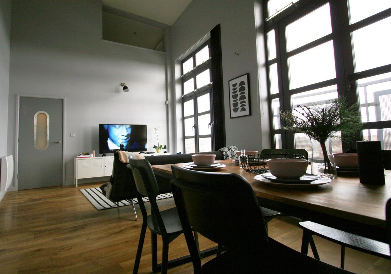 4B Loft Penthouse Industrial Decor With Canal & City Views Coventry Kültér fotó