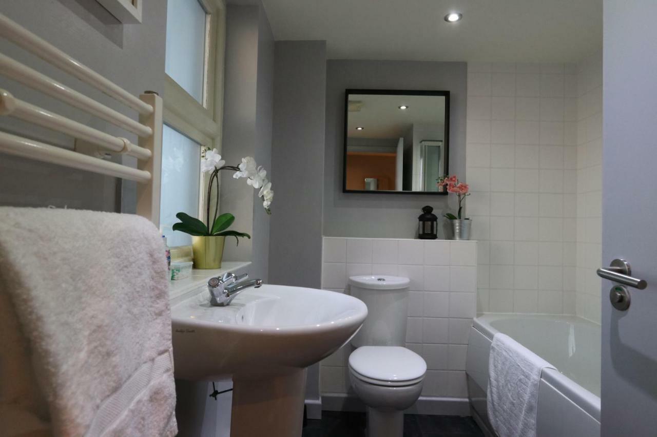 4B Loft Penthouse Industrial Decor With Canal & City Views Coventry Kültér fotó